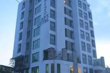 Golden Park Apartment
