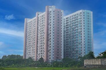 호텔 Collection O 92959 Apartement Sentraland Karawang By At Room