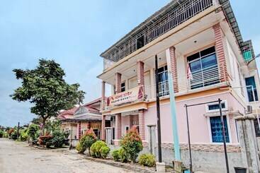 Szálloda Timur Raya Homestay Syariah By Oyo