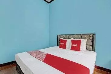 Hotel Wulan Homestay Syariah Solo By Oyo