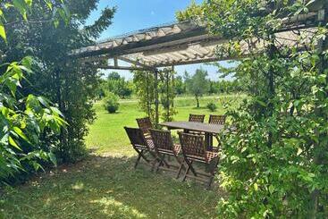 تختخواب و صبحانه La Casa Delle Querce