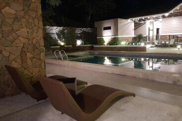 هتل Villa Minerva Ecofarm & Beach Resort