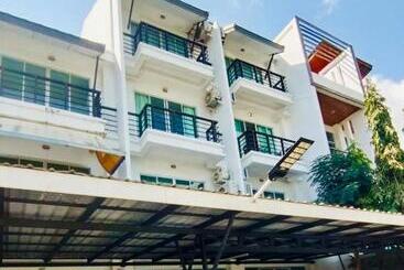 Hostel S303 Good Apartment Chalong Na Kok