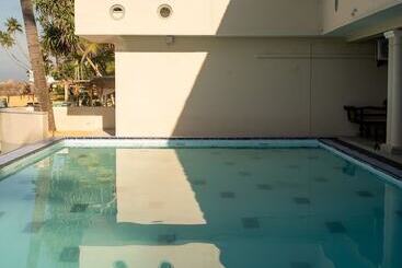 Resort Neevana Hotel Hikkaduwa