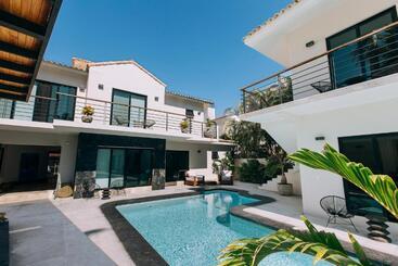 هتل Casa Alkhuzamaa