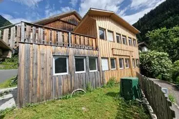 Kapselhotel Gletscher Trail Hostel