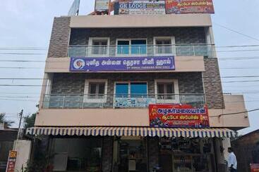 Hôtel Oyo Flagship Gk Lodge