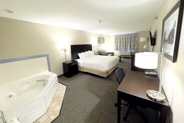 فندق Country Trails Inn &suites