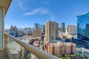 アパートホテル Jewel Suite W/balcony Mgm Signature  23rd Floor Strip View