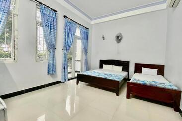 پانسیون Nhà Nghỉ Hương Trang