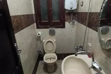 Victoria Hostel For Men Only