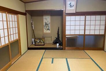 ゲストハウス アルベルゲ Guesthouse Albergue Sakura