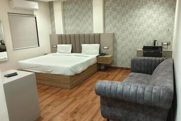 Hotel Sharma Regency