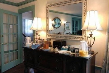 Отель Harborview Inn