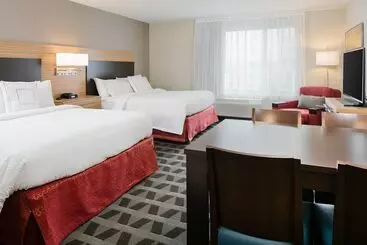 Hotelli Towneplace Suites By Marriott Kansas City Airport
