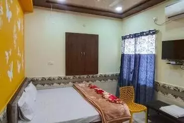 Hotel Abhi Palace