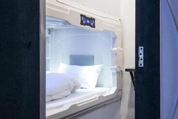 Hotel-cápsula Naptapgo, Ec Metro   Luxury Japanese Pod Room   Lounge, Wi Fi