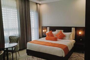 هتل Lemaiyan Suites