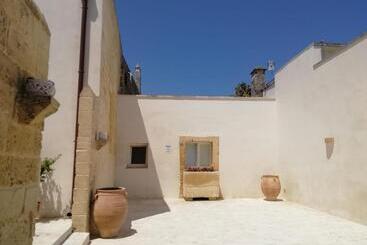 Panzió Dimora Margherita In Salento