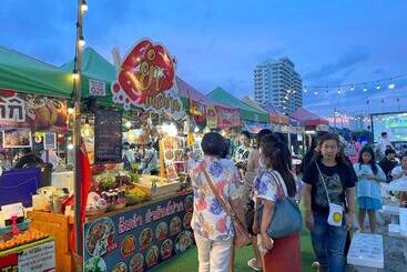 Welcome Hotel Beach Market Jomtien
