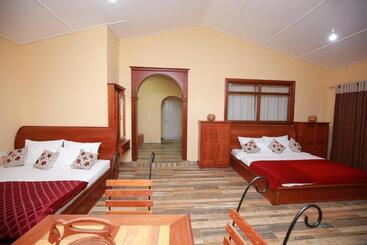 Hotel Diyon Holiday Bungalow