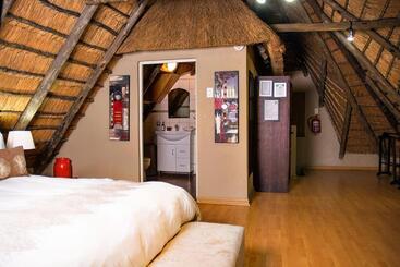 Пансион Edison Luxe Guest House