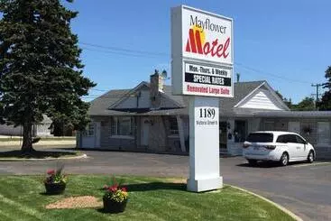 Mayflower Motel