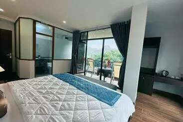 Hotel Trang An Legend
