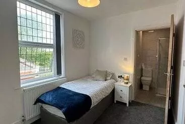 Pensió Riverside By Teil