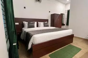 The Clover Resorts