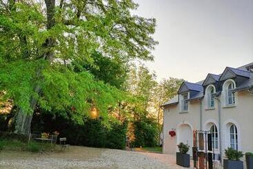 Pensão Guestroom Valençay, 1 Pièce, 2 Personnes Fr 1 591 570