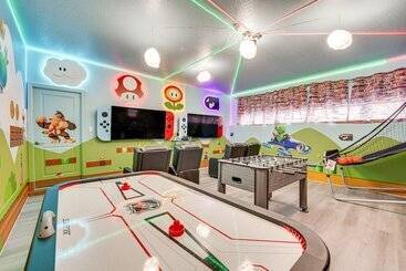 コテージ Disney Getaway W/ Game Room & Home Theater!