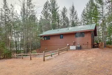 Landhus Lakefront Eagle River Cabin W/ Fire Pit & Porch