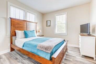 Quiet Grove Hill Cottage W/ Wraparound Deck!