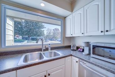 Сельский дом Family Friendly Sand Springs Home ~ 8 Mi To Tulsa!