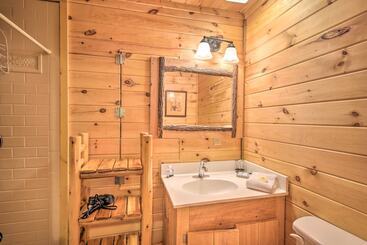 קוטג'' The Outlook At The Sautee Mountain Retreat!