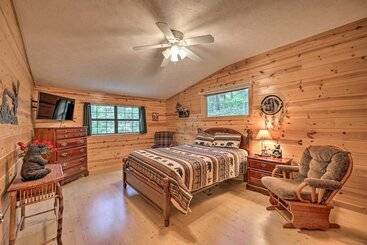 بيت ريفى Woodsy Bear A Dise W/ Hot Tub ~ 1 Mile To Lake