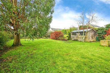 Beautiful 4 Bed Cottage In Heart Of The Cotswolds