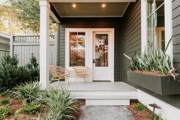 ホテル The Springs