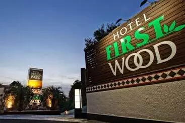 Hotel Firstwood 大栄店