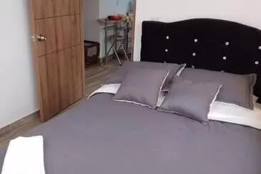 تختخواب و صبحانه Verduns