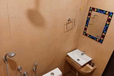 Hotel Royal Villa Beach Resort