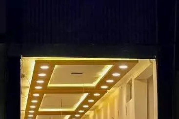 ホテル Maan Avadh