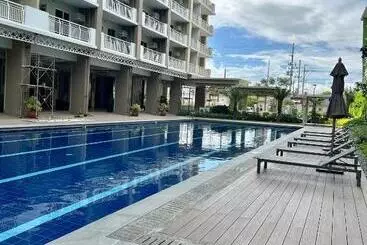 アパートホテル The Atherton