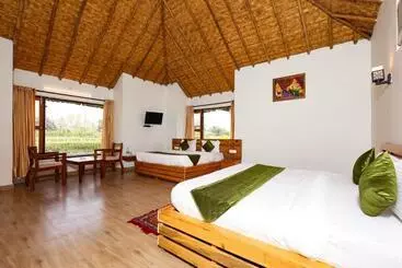 Hotel Heaven Hills Foresto ,jim Corbett