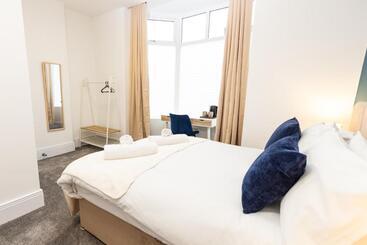Pensão Cosy And Chic Ensuites In Oldham Sociable House