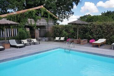 مبيت وإفطار Arbrakabane