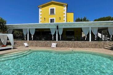 Bed and Breakfast Borgo Del Nespolo