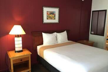 호텔 Holiday Lodge