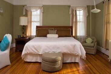 Morgan And Wells Bed And Breakfast